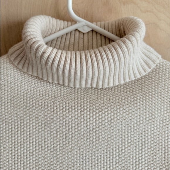 UGG Gisele Turtleneck Sweater Cream Heather Lattice Shoulder Pullover Knit Sz S - Picture 9 of 16